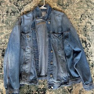 AE Women's Boyfriend Oversized Denim Jacket
